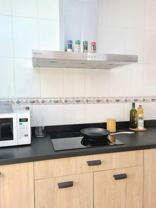 La Casita Verde. Metro Cerca Del Casco Viejo ビルバオ エクステリア 写真