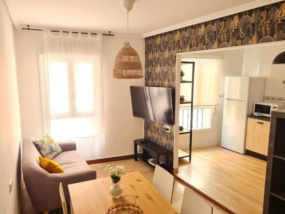 La Casita Verde. Metro Cerca Del Casco Viejo ビルバオ エクステリア 写真