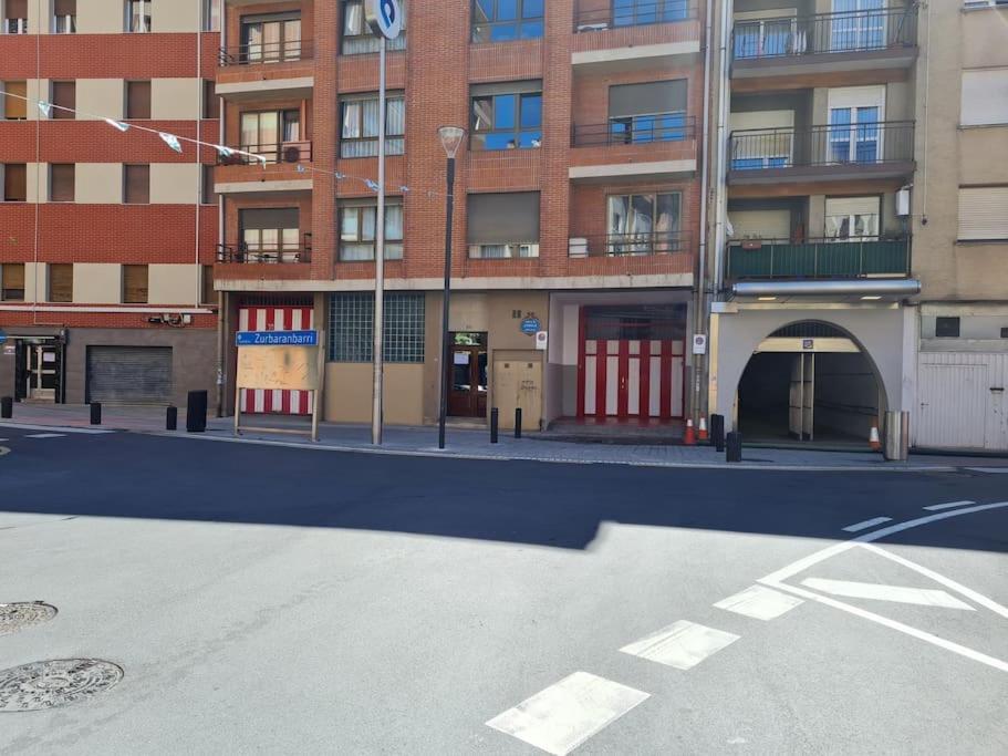 La Casita Verde. Metro Cerca Del Casco Viejo ビルバオ エクステリア 写真