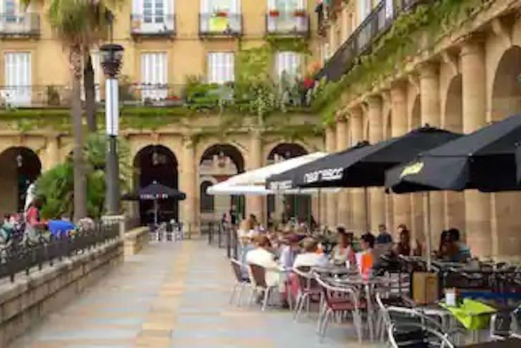 La Casita Verde. Metro Cerca Del Casco Viejo ビルバオ エクステリア 写真