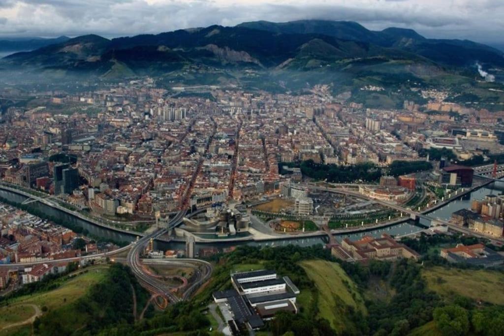 La Casita Verde. Metro Cerca Del Casco Viejo ビルバオ エクステリア 写真